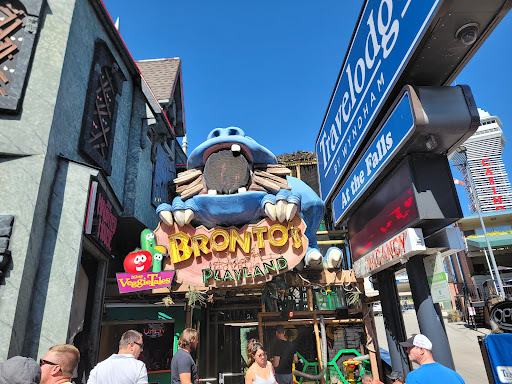 Bronto's Adventure Playland - Thumbnail