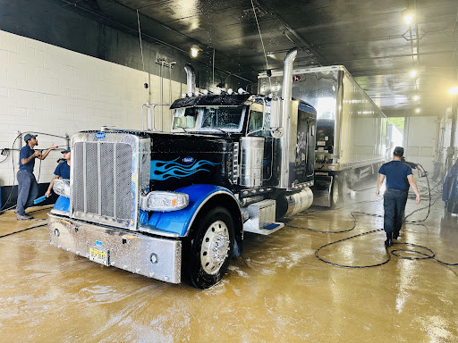 Blue Beacon Truck Wash of Dade City, FL - Thumbnail