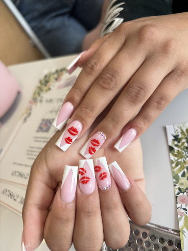Miu Tran Nails