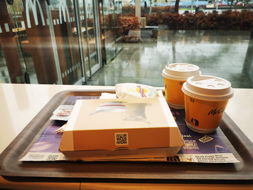 McDonald's Eindhoven Airport - Thumbnail