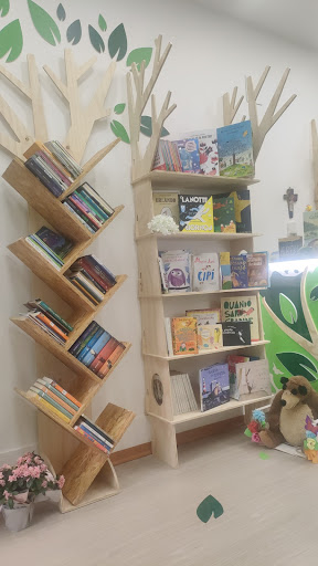 Saremo Alberi libri e giochi per bambini e ragazzi Gallery - Italy