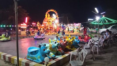 Photos of Nighmarket And Playground