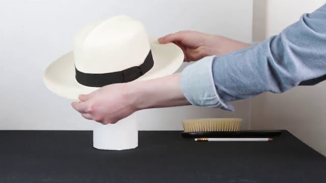 Lock & Co. Hatters by null