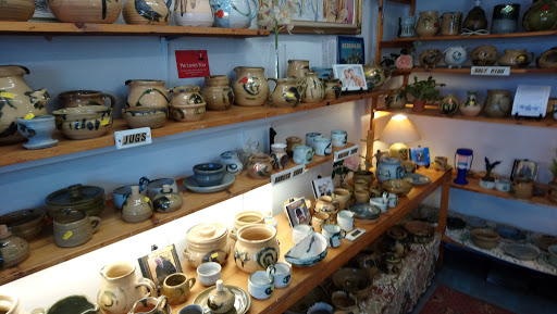 Moffat Pottery - Thumbnail