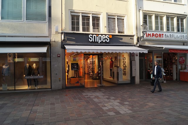SNIPES
