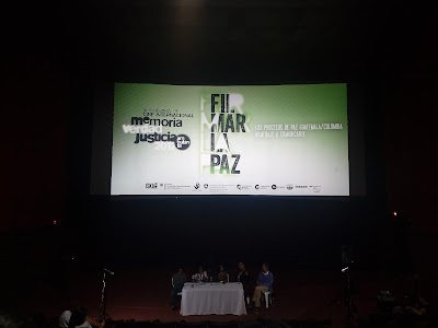Photos of Cines Capitol