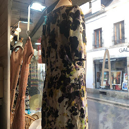 Photo n°40 de Beau vintage store à Pont-Aven (Boutique d'articles de mode)
