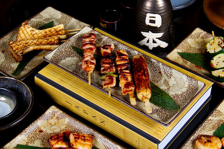 Ichi Ni Nana Izakaya by null