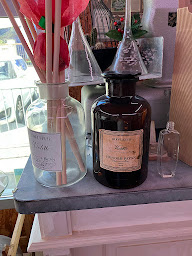 Photo n°6 de Jehanne Rigaud Parfums à Le Bar-sur-Loup (Parfumerie)