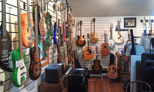 Moustique Music and Boutique - Thumbnail