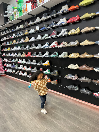 Stock Room - Visual