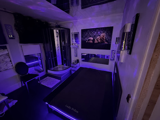 Massage naturiste Paris - tantrique et spa Lady Relax 15ème Gallery - France