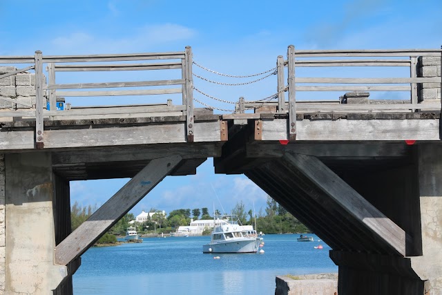 Somerset Bridge, World's Smallest Drawbridge