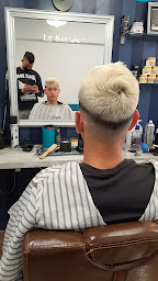 Photo n°15 de Sahnoune karoui coiffure à Cagnes-sur-Mer (Salon de coiffure)