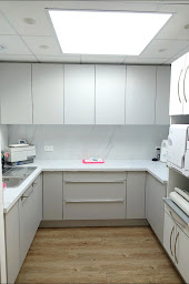 Photo n°5 de Cabinet Dentaire des Dr LELEU Béatrice, LEBEURRE Anne-Laure, PASQUESOONE Chloé, GUILBERT Aurélien et OBIN Cyrielle à Verlinghem (Dentiste)