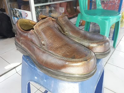 shoe-store