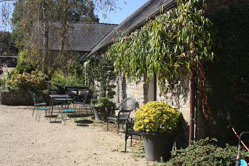 Photo de La TISSERANDE aux fils de l'eau : Maison d'Hôtes Créative & Écologique à Saint-Thégonnec (29410)