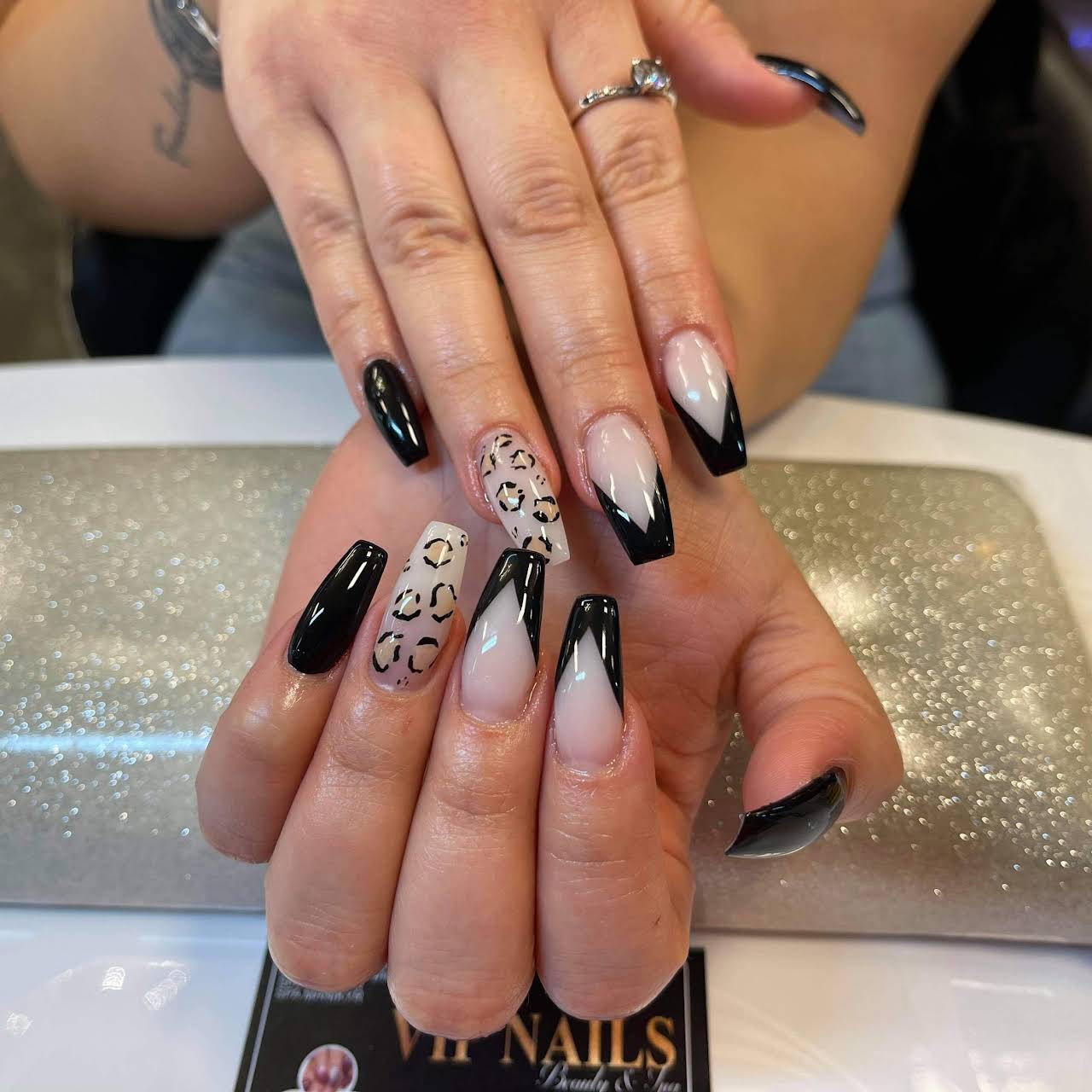 VIP Nails Nagelsalong Södertälje Nagelsalong i Södertälje