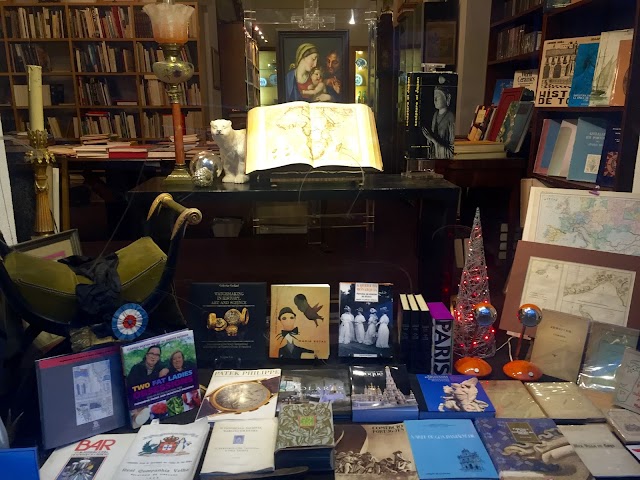 Bookstore Trinity - Alfarrabista