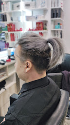 Photo n°12 de RENY Coiffure - homme et femme - Coiffeur coloriste & visagiste à Paris (Salon de coiffure)