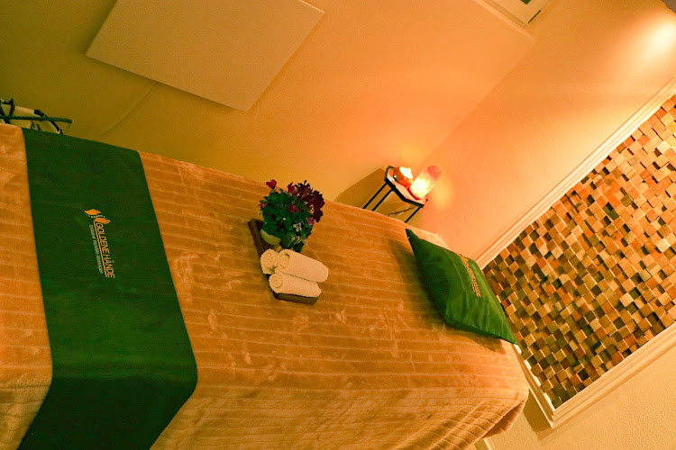 Goldene Hände Massage