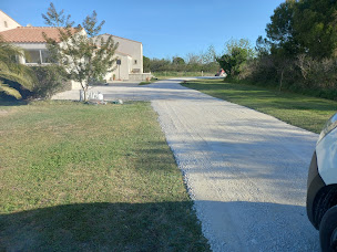 Photo n°20 de Marco & Co Terrassement à Saintes-Maries-de-la-Mer (Entreprise de terrassement)