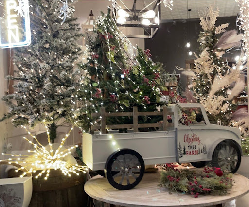 Whispering Pines Boutique & Home Decor - Thumbnail