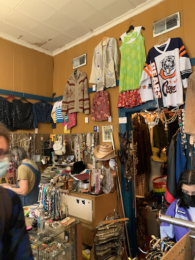Shangri-La Vintage Gallery - United States