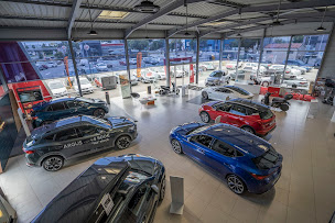 Photo n°2 de SEAT - Toulon | Roure automobiles à La Garde (Atelier de réparation automobile)