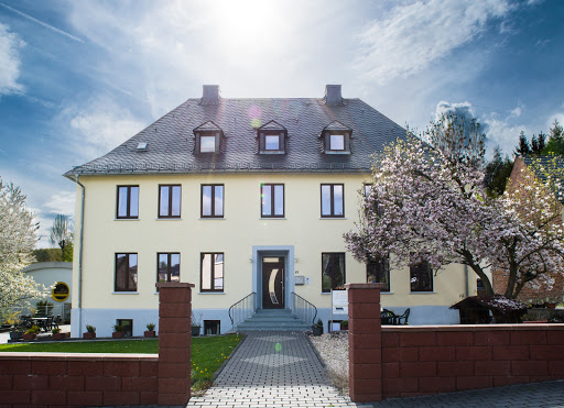 Zentrum für Gesunheit & Therapie Logo