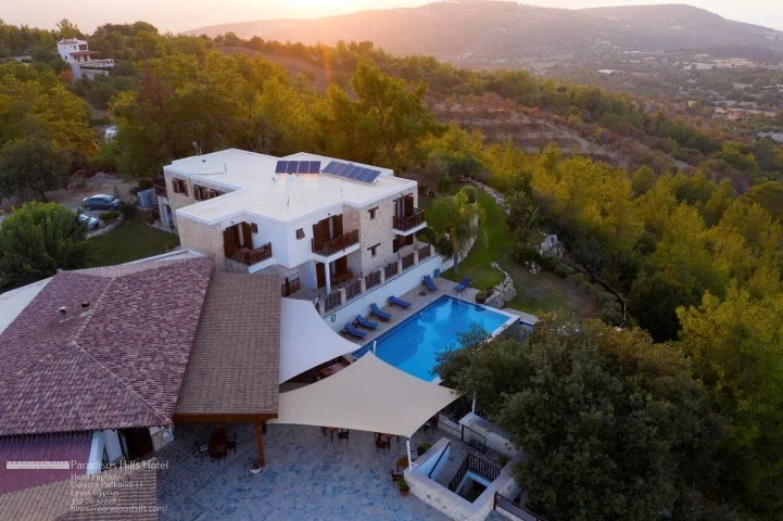 Paradisos Hills Hotel