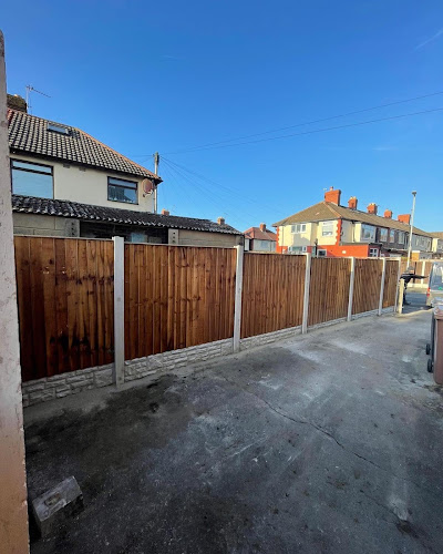 E Reynolds Fencing