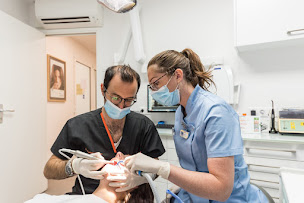 Photo n°7 de Docteur David Touboul à Ormoy (Parodontiste spécialiste des implants dentaires)
