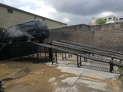 Photos of The Car Salon