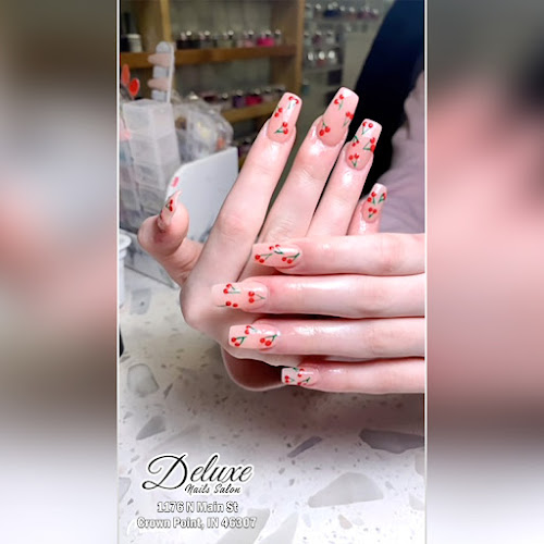 Deluxe Nails Salon interior view