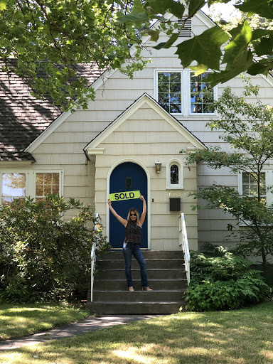 Nichole Andreasen - Real Estate Broker - Thumbnail