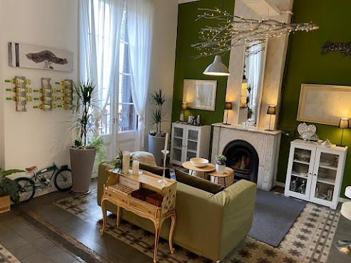 JUST ROYAL BCN by null