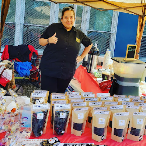 Rivers Cafe USA by null