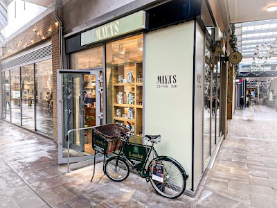 Maya's Stores Oxford