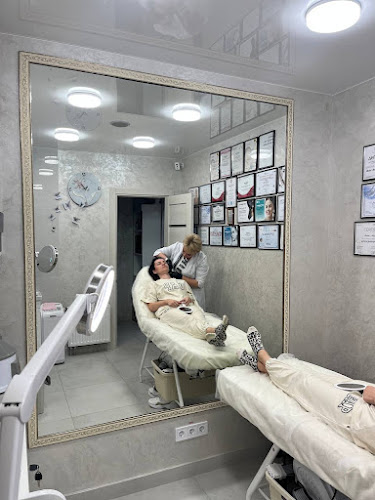 Косметолог Наталія Поведич