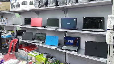 Photos of Win Myoh Hein Mobile