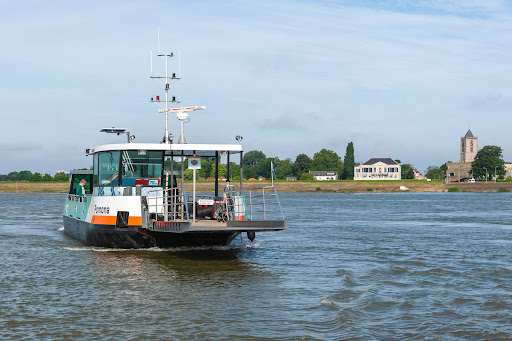 Tiel-Wamel Ferry - Wamel terminal - Thumbnail