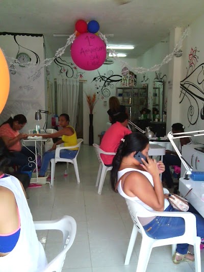 Photos of SOLO U&Ntilde;AS