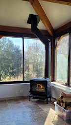 Photo n°10 de Jotul Brive - Brive Cheminées | Poêles & Cheminées Scandinaves à Saint-Pantaléon-de-Larche (Fournisseur d'équipements de chauffage)