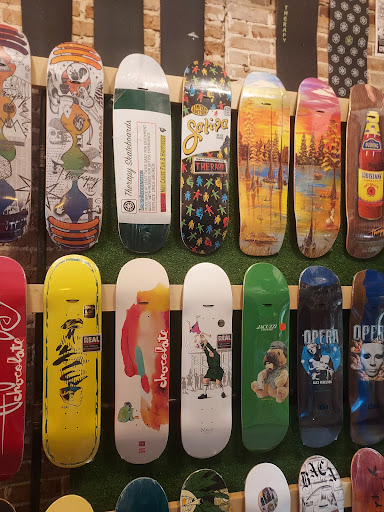 Still Pushing Skateshop