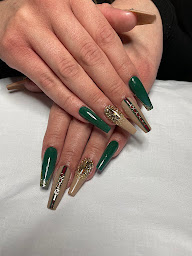 Photo n°19 de Maison Aubry By Emy Hair à Ris-Orangis (Salon de coiffure)