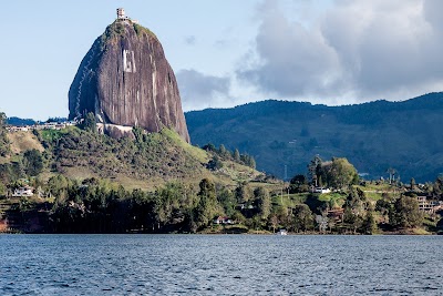 Photos of Embalse Del Pe&ntilde;ol