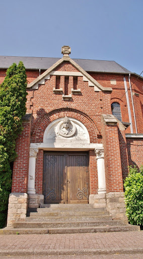 Église catholique Saints-Pierre-et-Paul à Bugnicourt - Thumbnail