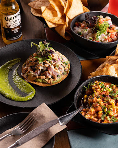 Antojo Tacos + Tequila by null