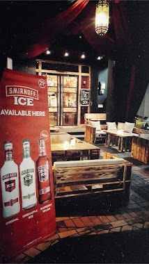 Wooden Bar Serpong, Author: GODJOB159 GOODJOB